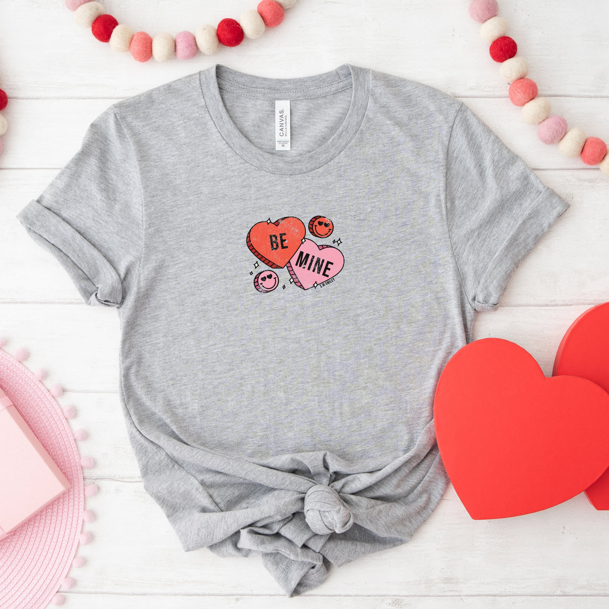 S.W.Smiley Be Mine Hearts Distressed - Women's Short Sleeve Graphic T-Shirt
