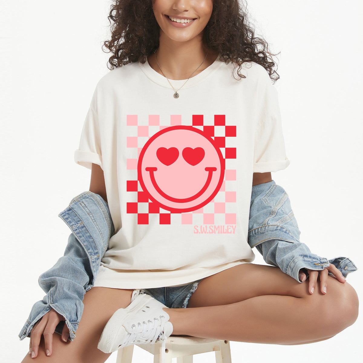 S.W.Smiley Checkered Heart Eyes Smiley - Women's Garment Dyed Graphic T-Shirt