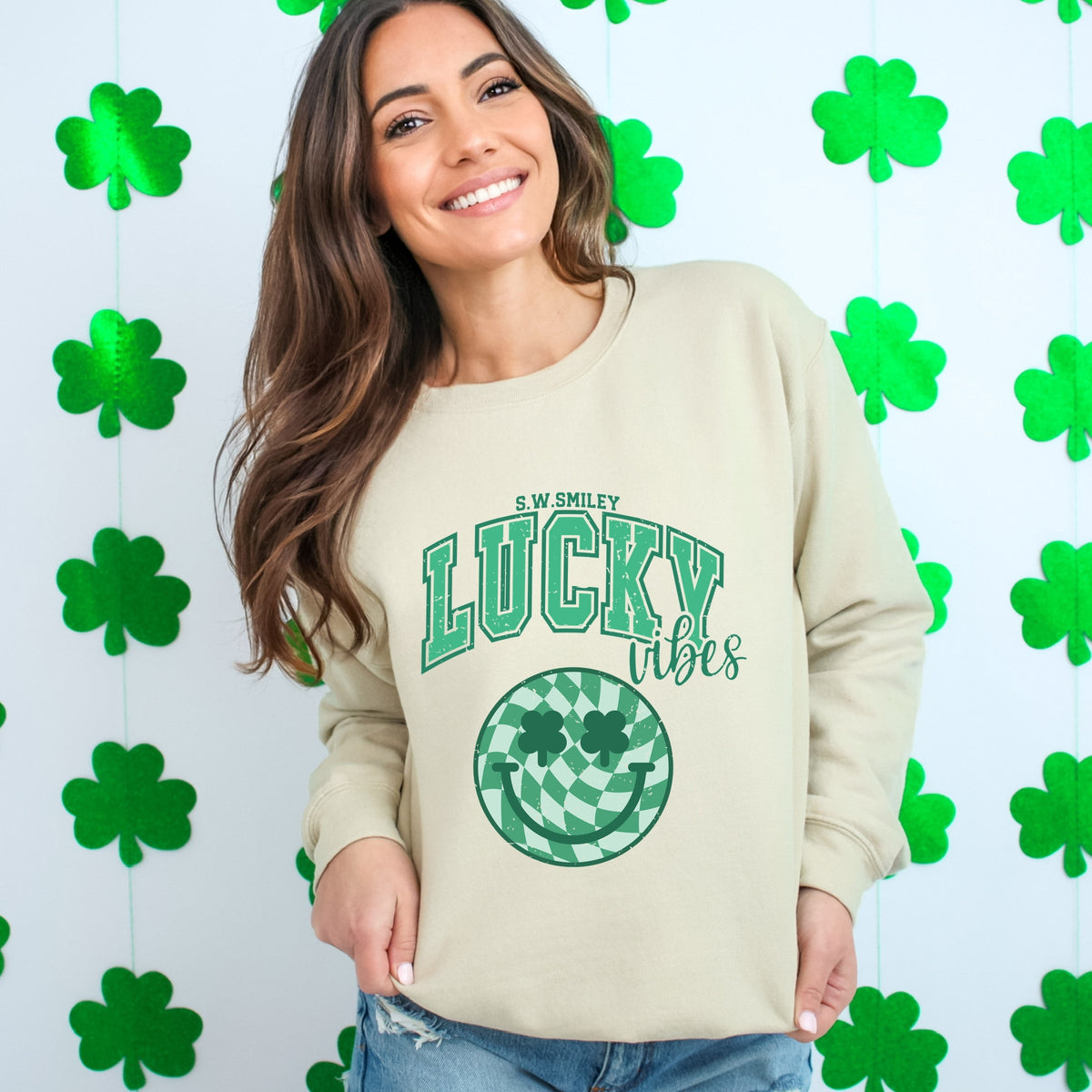 S.W.Smiley Lucky Vibes Smiley -  Women's Graphic Sweatshirt
