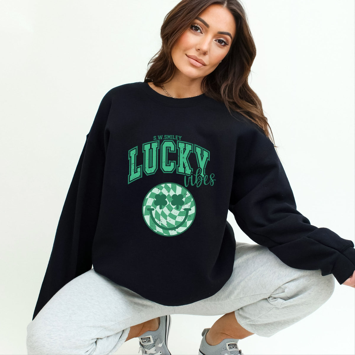 S.W.Smiley Lucky Vibes Smiley -  Women's Graphic Sweatshirt