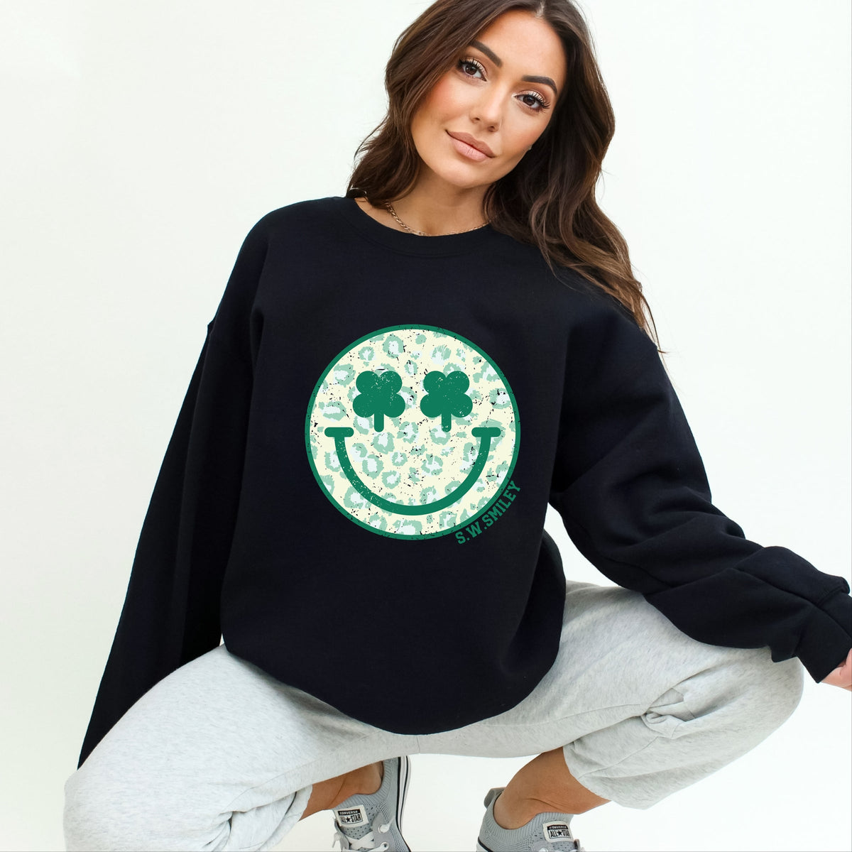 S.W.Smiley Clover Leopard Smiley Face -  Women's Graphic Sweatshirt