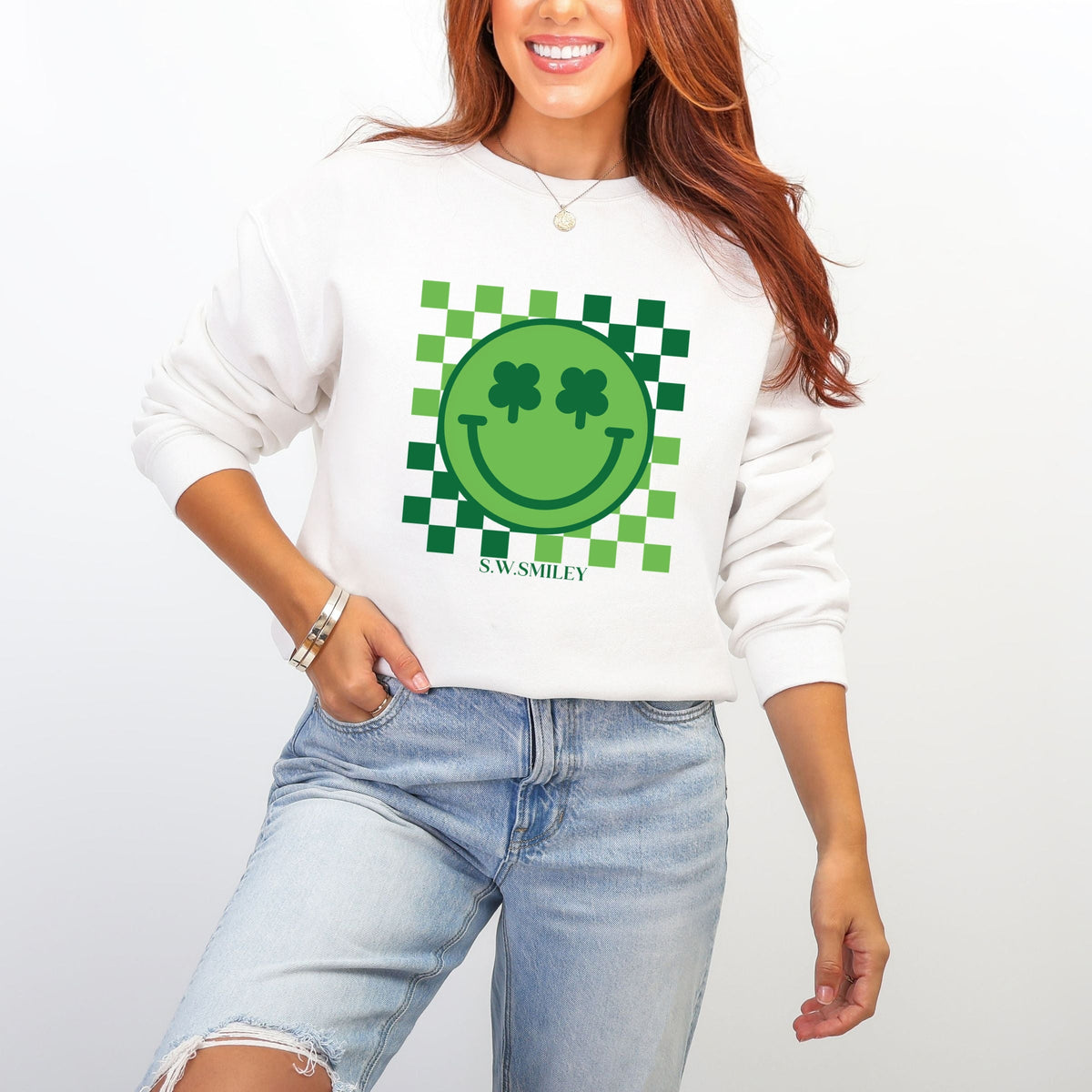S.W.Smiley Clover Eyes Smiley -  Women's Graphic Sweatshirt