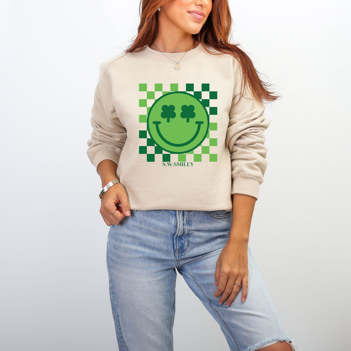 S.W.Smiley Clover Eyes Smiley -  Women's Graphic Sweatshirt