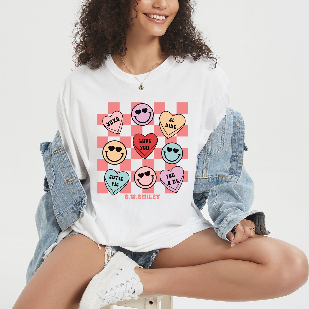 S.W.Smiley Candy Heart Smile Solid - Women's Garment Dyed Graphic T-Shirt