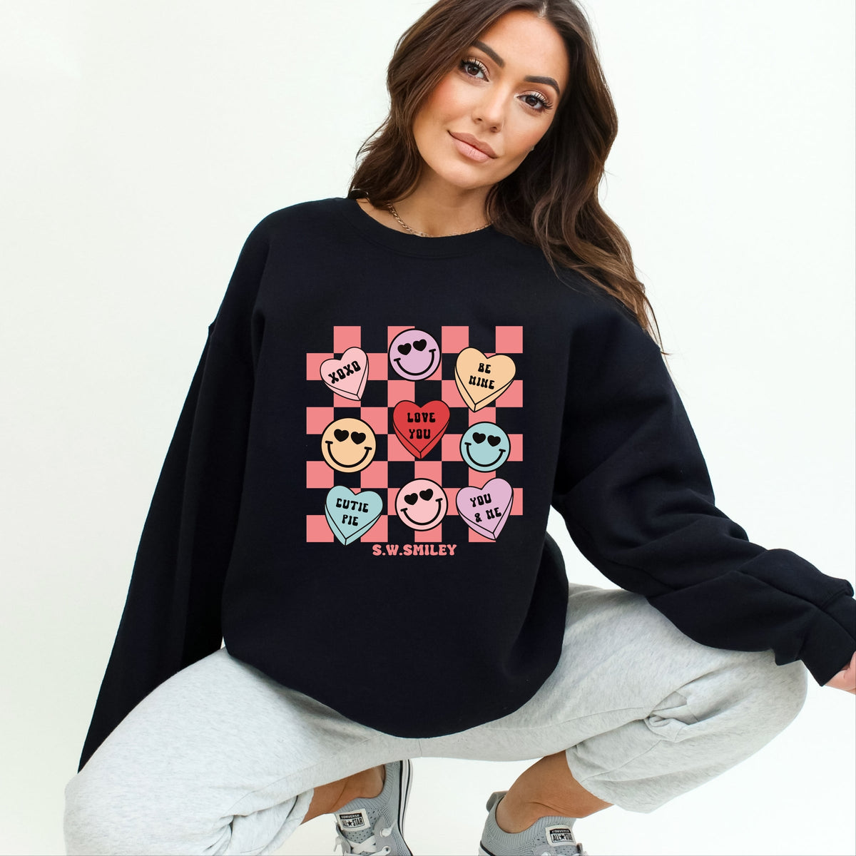 S.W.Smiley Candy Heart Smile Solid -  Women's Graphic Sweatshirt