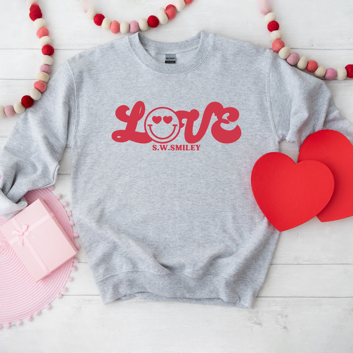 S.W.Smiley Love Cursive -  Women's Graphic Sweatshirt