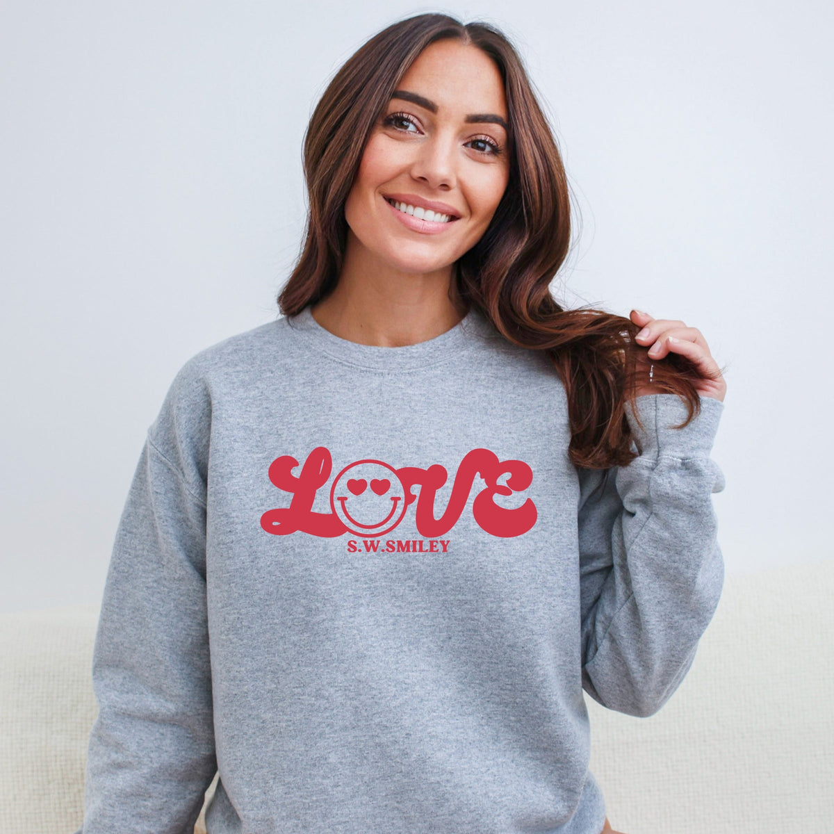 S.W.Smiley Love Cursive -  Women's Graphic Sweatshirt