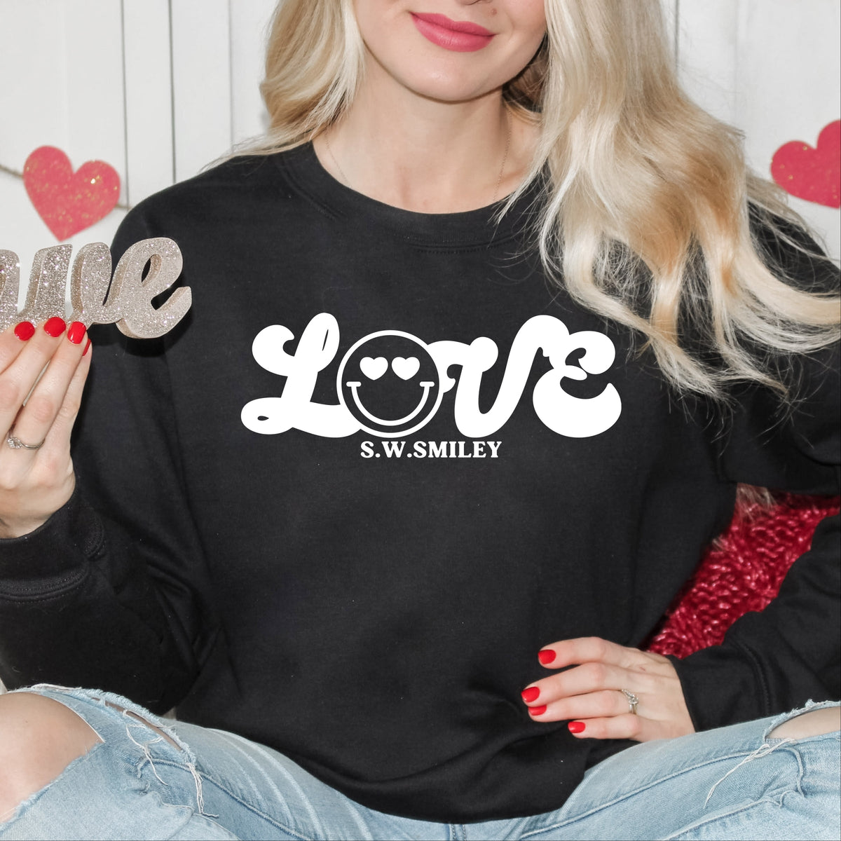 S.W.Smiley Love Cursive -  Women's Graphic Sweatshirt