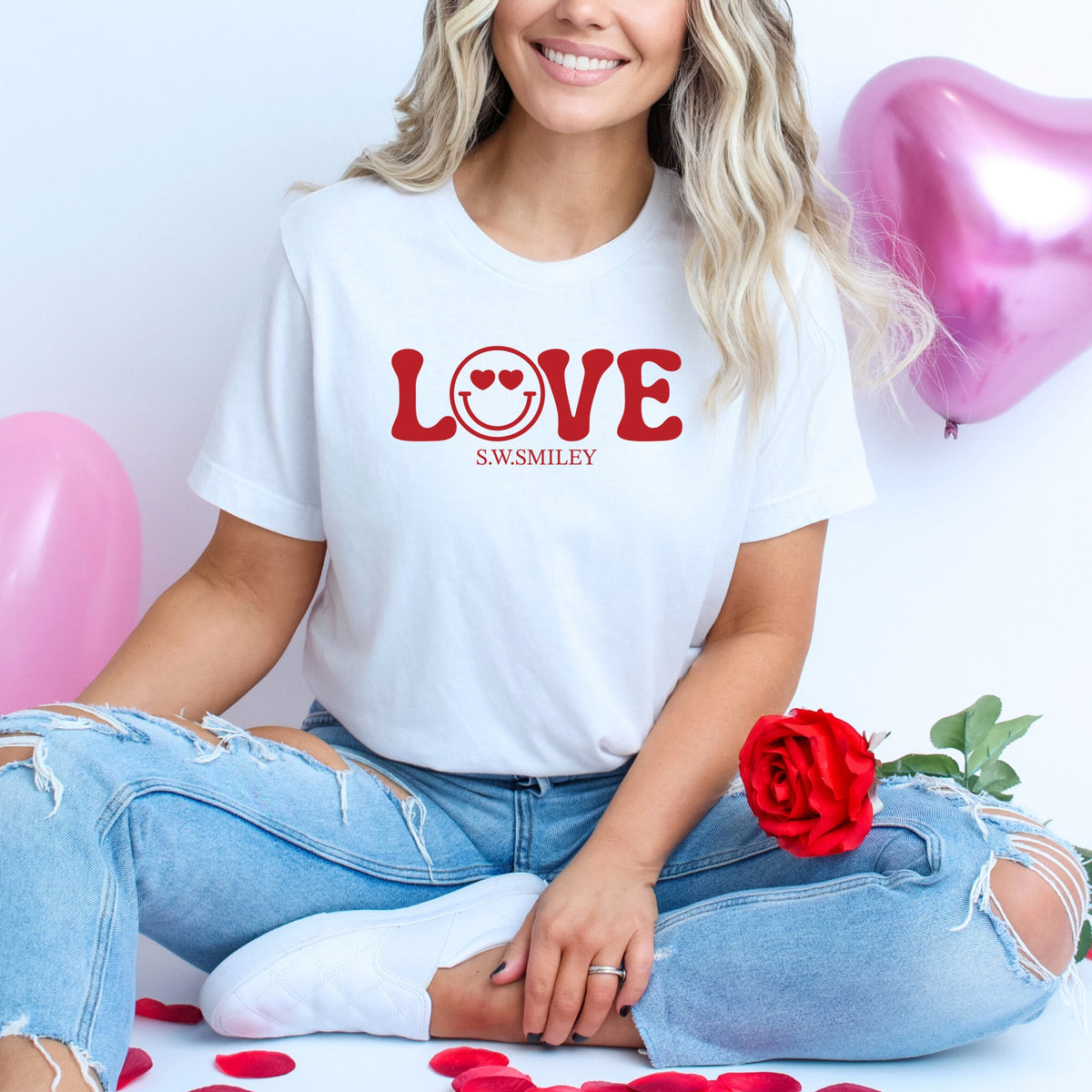 S.W.Smiley Love Smile - Women's Short Sleeve Graphic T-Shirt