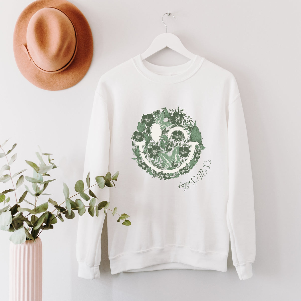 S.W.Smiley Green Floral Butterflies - Women's Graphic Sweatshirt