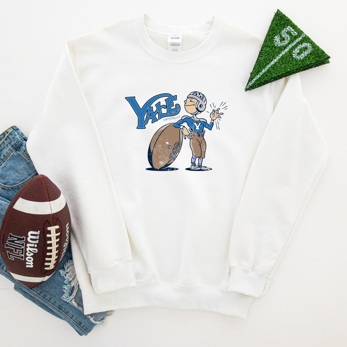 Yale University Football Character - Women's Graphic Sweatshirt