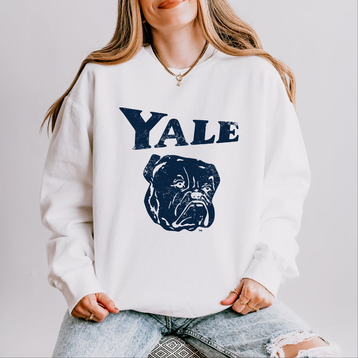 Yale Bulldog Distressed - Women's Lightweight Garment Dyed Sweatshirt