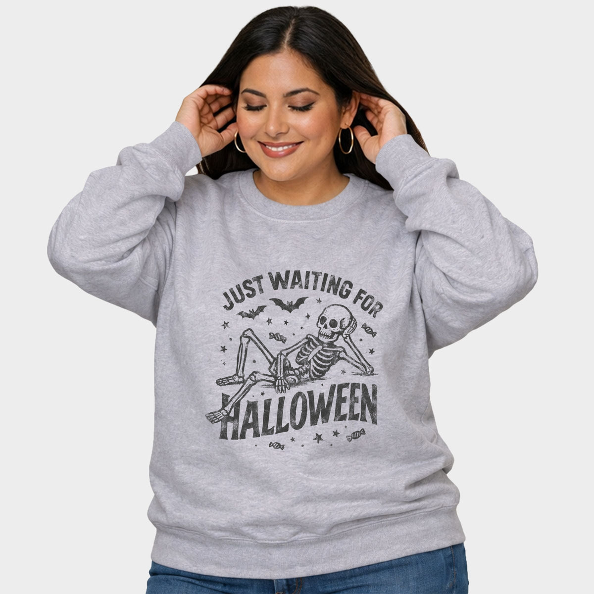 Just Waiting For Halloween Skeleton - Women's Plus Sized Graphic Sweatshirt