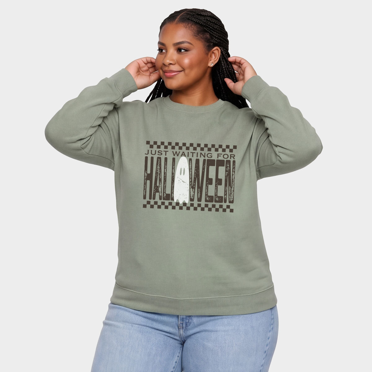 Just Waiting For Halloween Checkered - Women's Plus Sized Graphic Sweatshirt