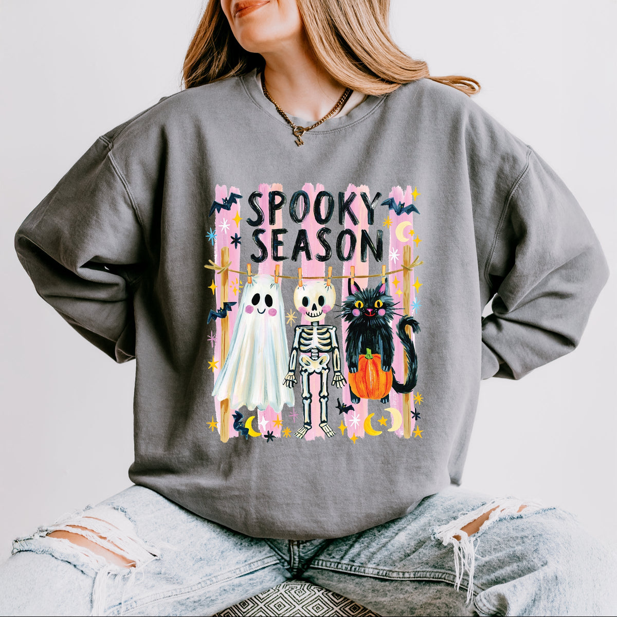 Halloween Character Clothesline - Women's Lightweight Garment Dyed Sweatshirt