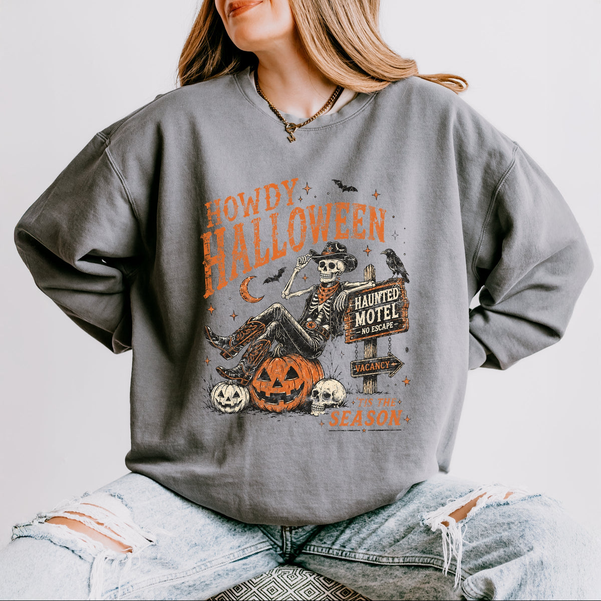 Howdy Halloween Skeleton - Women's Lightweight Garment Dyed Sweatshirt