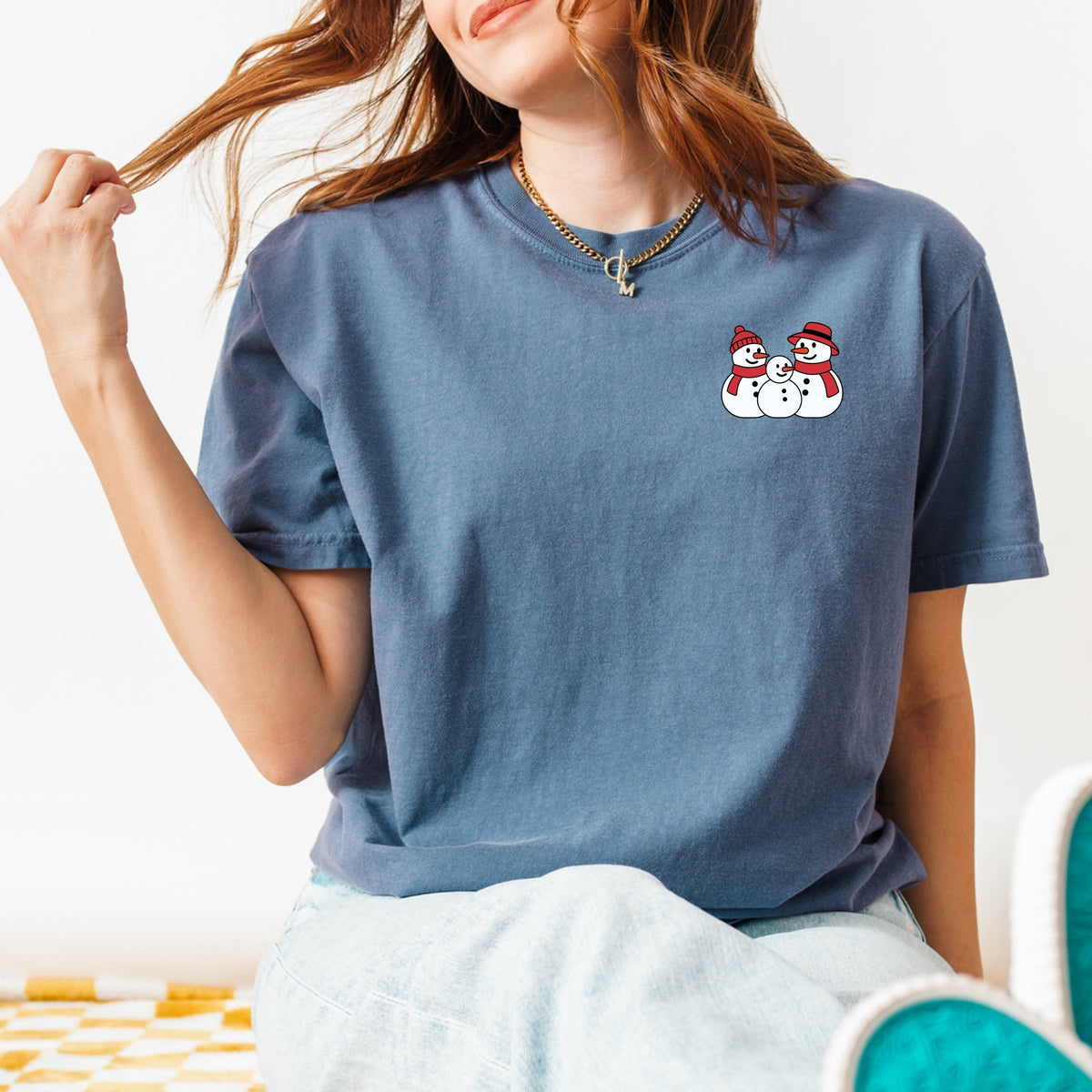 Snowman Family - Women's Garment Dyed Graphic T-Shirt