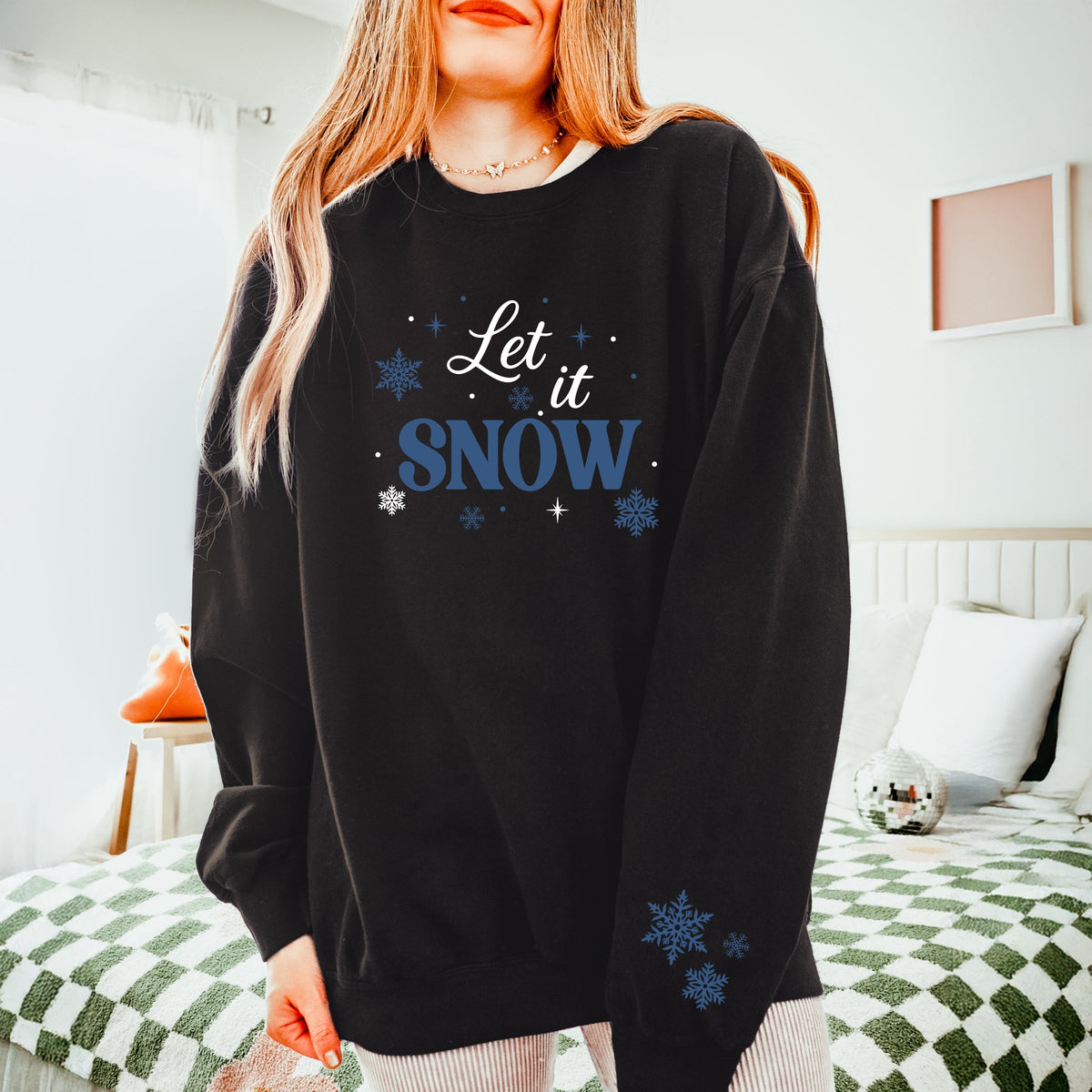 Let It Snow Snowflakes - Women's Lightweight Garment Dyed Sweatshirt