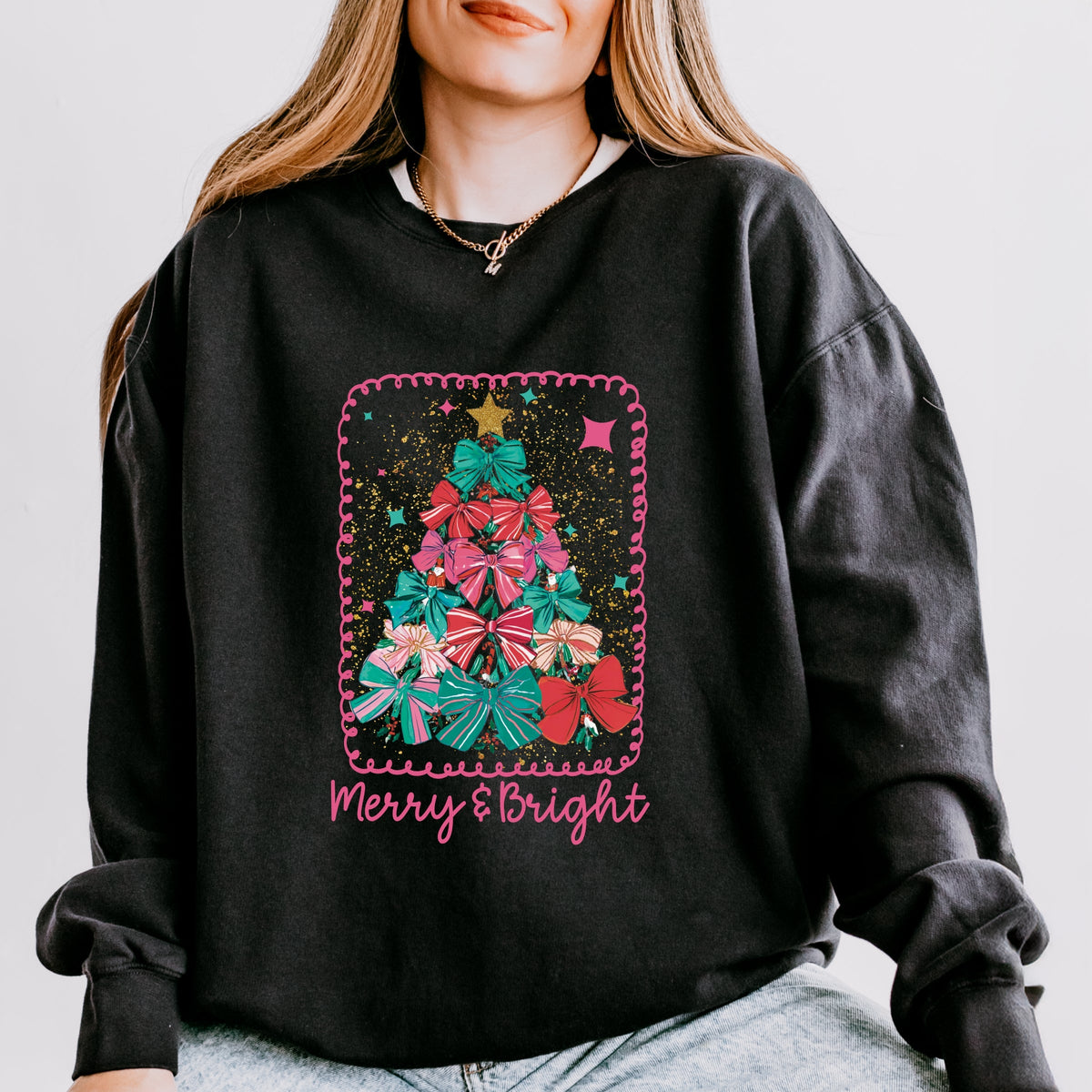 Merry & Bright Bow Tree - Women's Lightweight Garment Dyed Sweatshirt