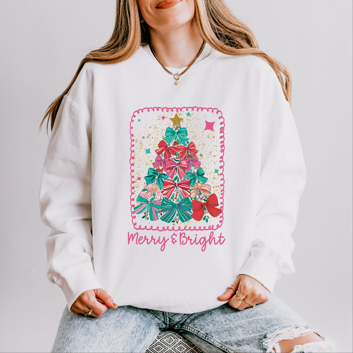 Merry & Bright Bow Tree - Women's Lightweight Garment Dyed Sweatshirt