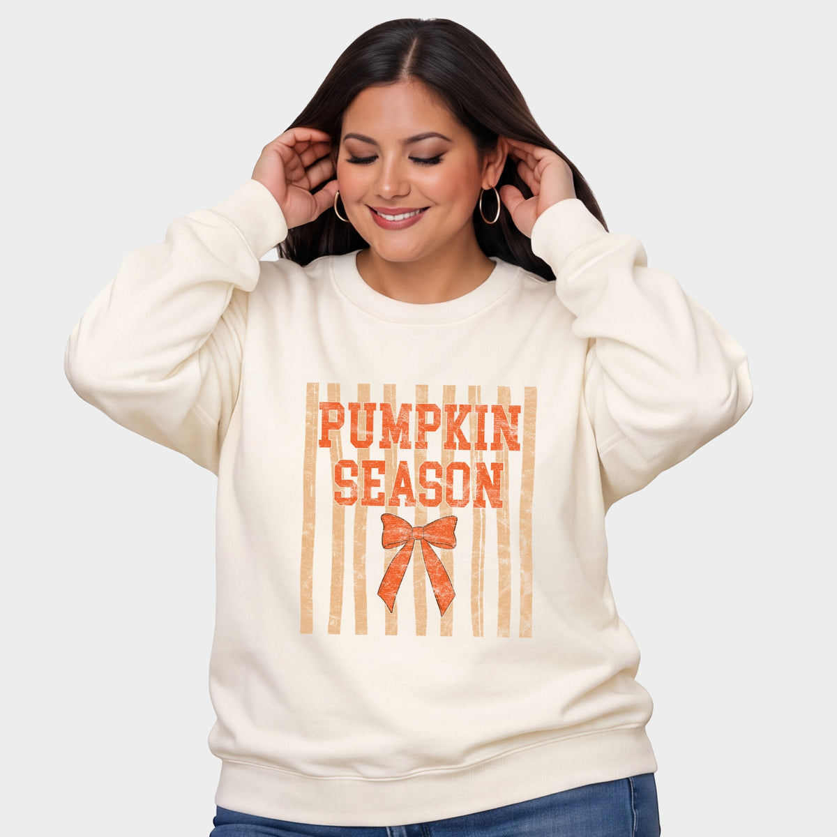Pumpkin Season Bow - Women's Plus Sized Graphic Sweatshirt