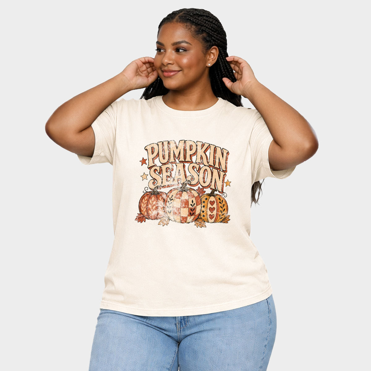 Pumpkin Season Pattern Stars - Women's Plus Sized Garment Dyed Graphic T-Shirt