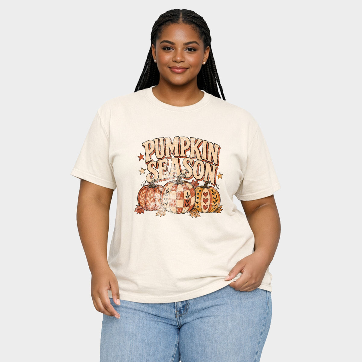 Pumpkin Season Pattern Stars - Women's Plus Sized Garment Dyed Graphic T-Shirt