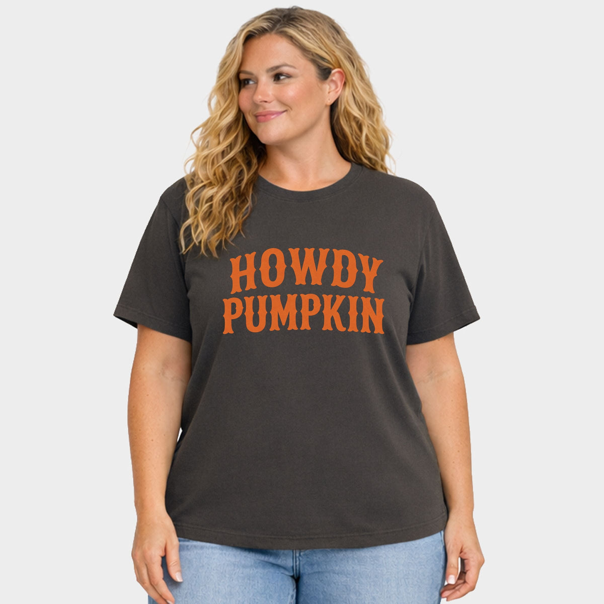Howdy Pumpkin Western - Women's Plus Sized Garment Dyed Graphic T-Shirt