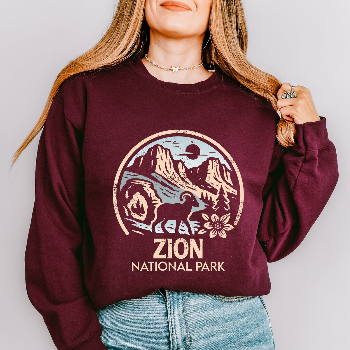 Zion National Park Two-Toned Circle - Women's Graphic Sweatshirt