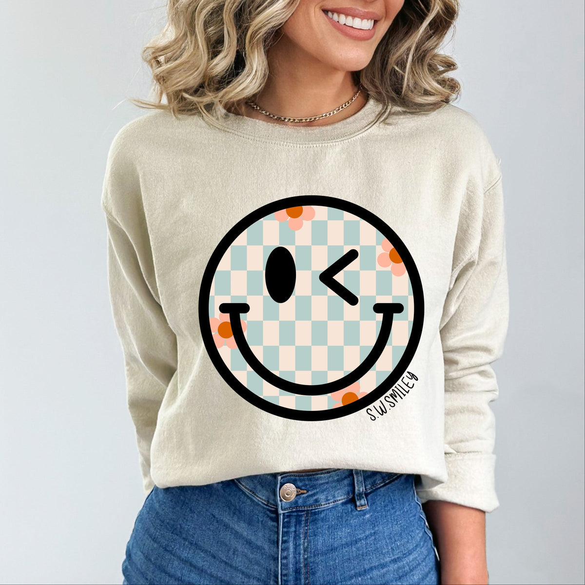 S.W.Smiley Checkered Smiley Face -  Women's Graphic Sweatshirt