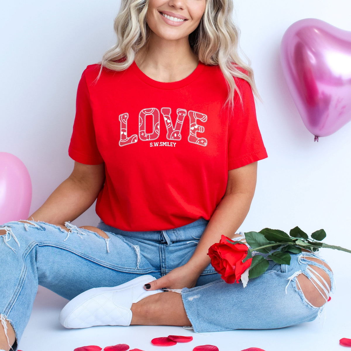 S.W.Smiley Love Faux Lace - Women's Short Sleeve Graphic T-Shirt