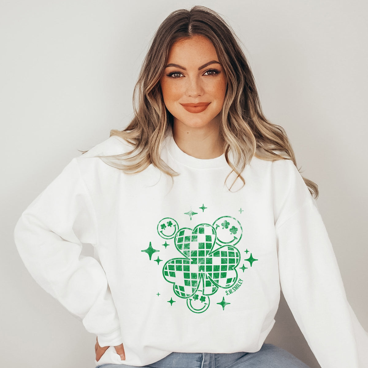 S.W.Smiley Disco Clover - Women's Graphic Sweatshirt