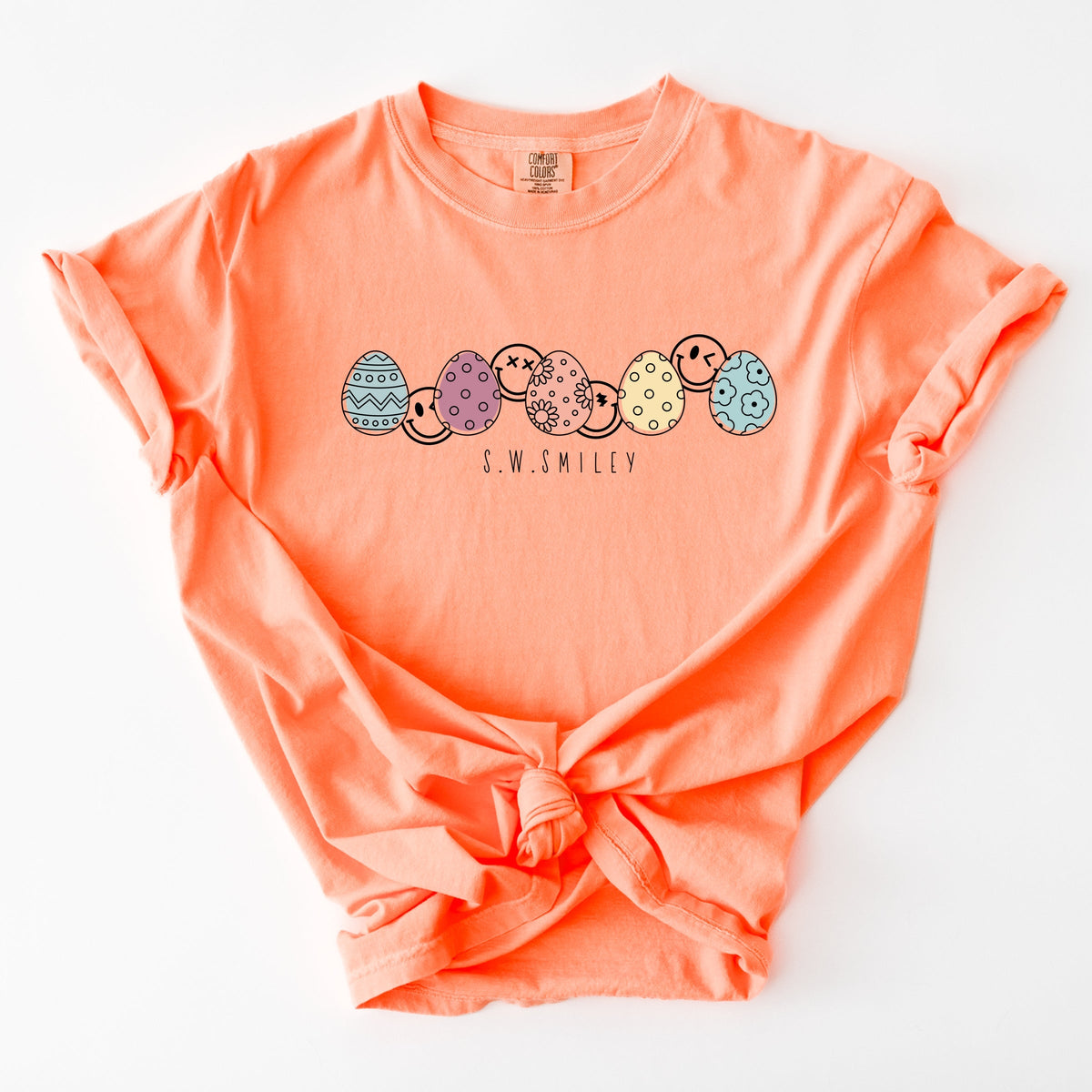S.W.Smiley Eggs Row Outline - Women's Garment Dyed Graphic T-Shirt