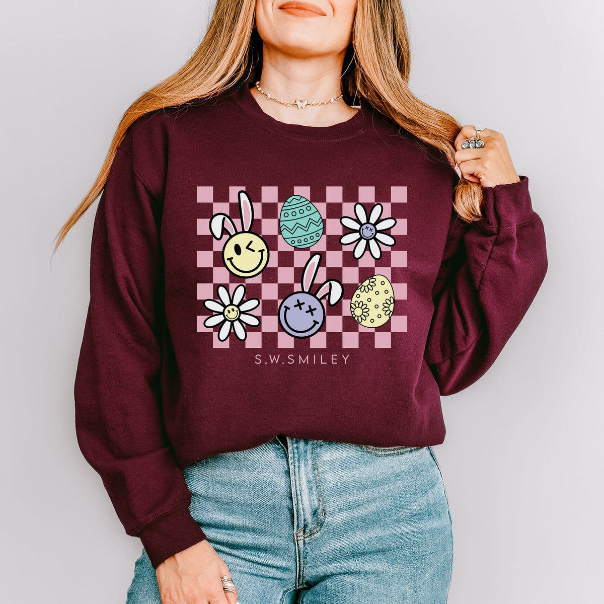 S.W.Smiley Bunny Checkered - Women's Graphic Sweatshirt