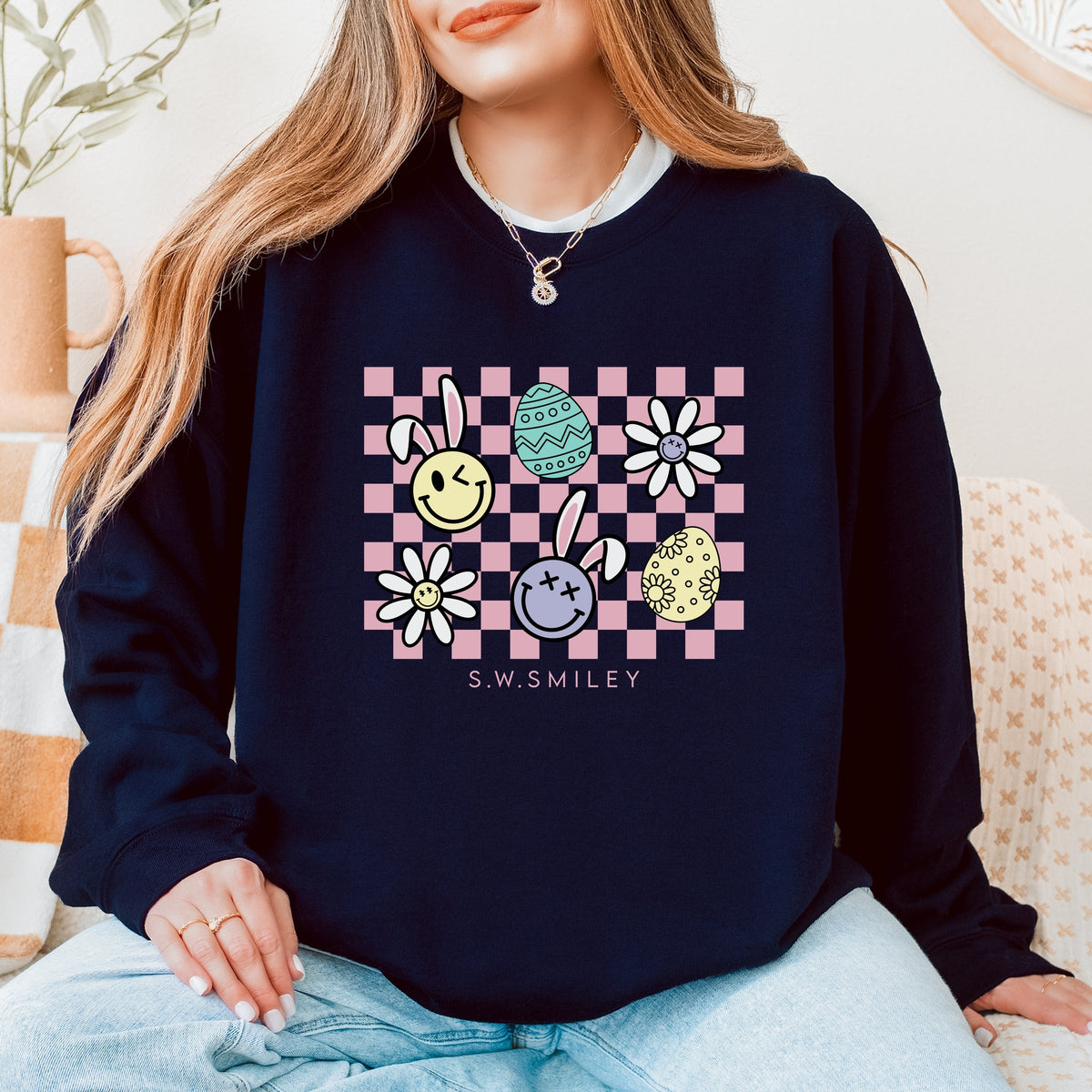 S.W.Smiley Bunny Checkered - Women's Graphic Sweatshirt
