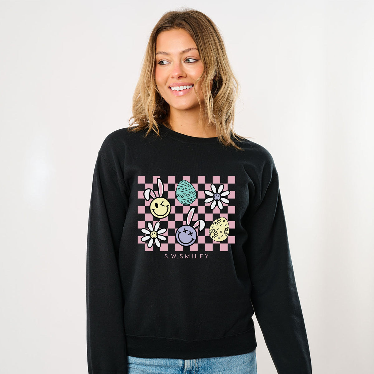 S.W.Smiley Bunny Checkered - Women's Graphic Sweatshirt