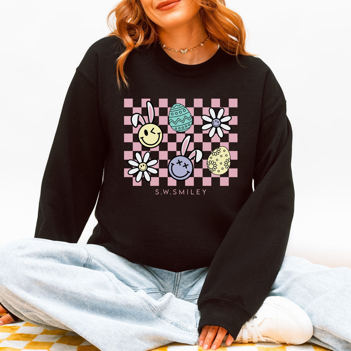 S.W.Smiley Bunny Checkered - Women's Graphic Sweatshirt