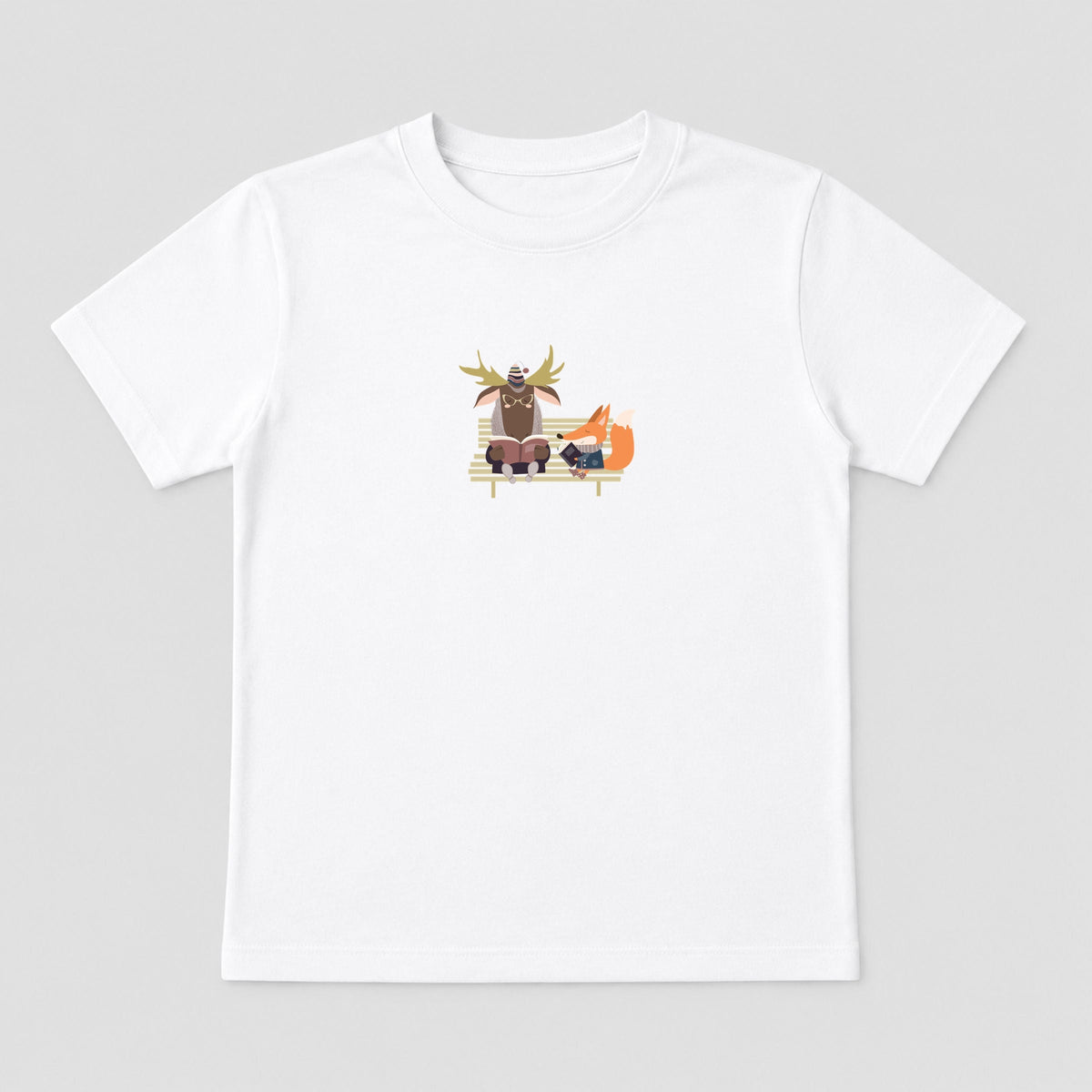Moose and Fox Reading - Toddler Short Sleeve Graphic T-Shirt