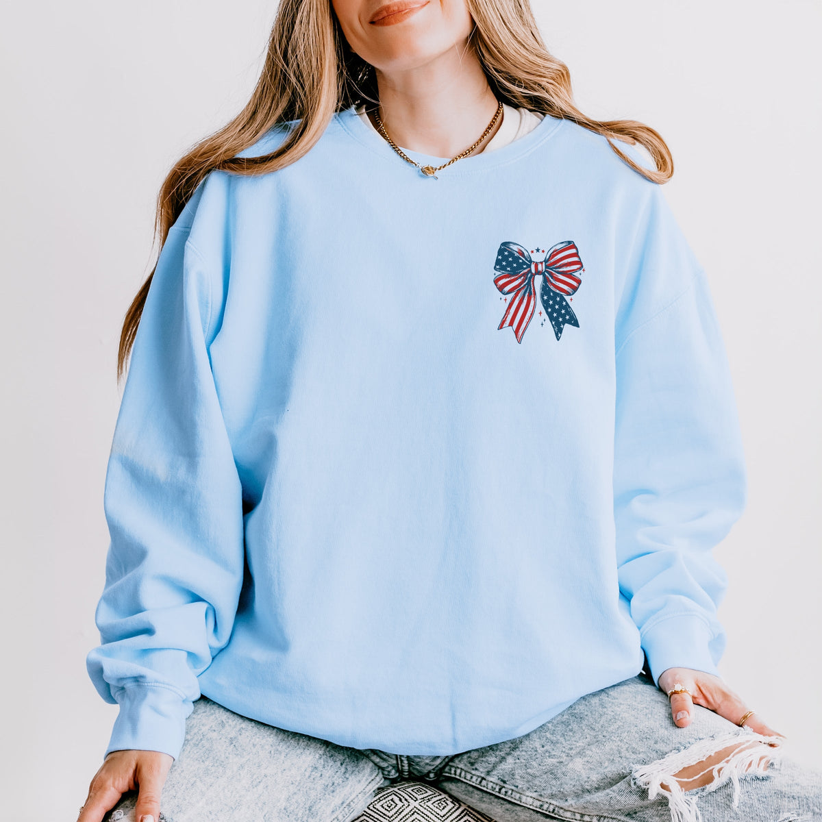 Patriotic Bow Stars - Women's Lightweight Garment Dyed Sweatshirt