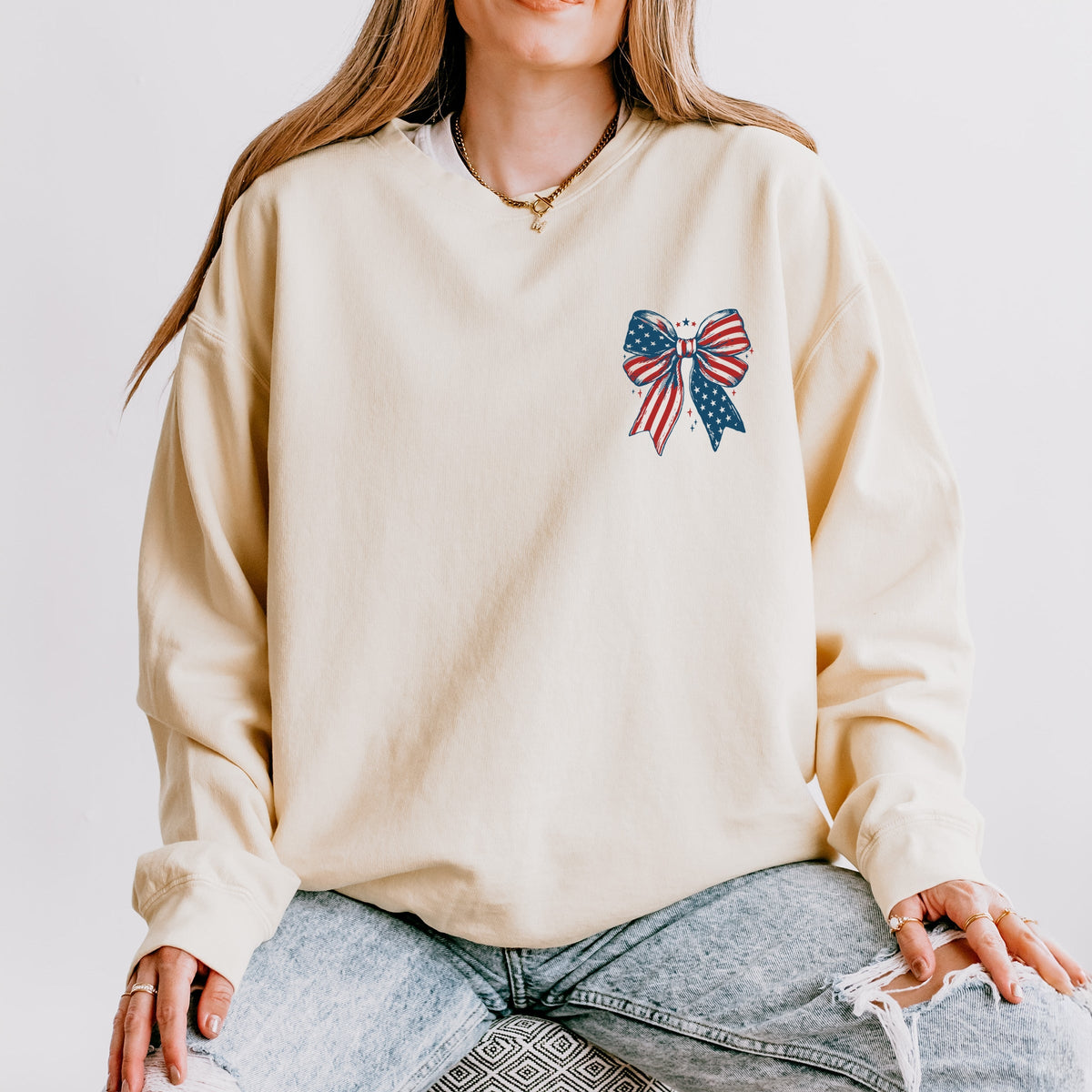 Patriotic Bow Stars - Women's Lightweight Garment Dyed Sweatshirt