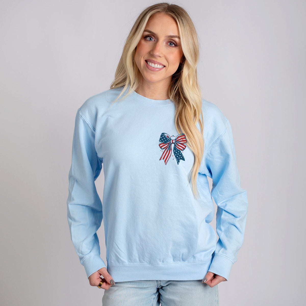 Patriotic Bow Stars - Women's Lightweight Garment Dyed Sweatshirt