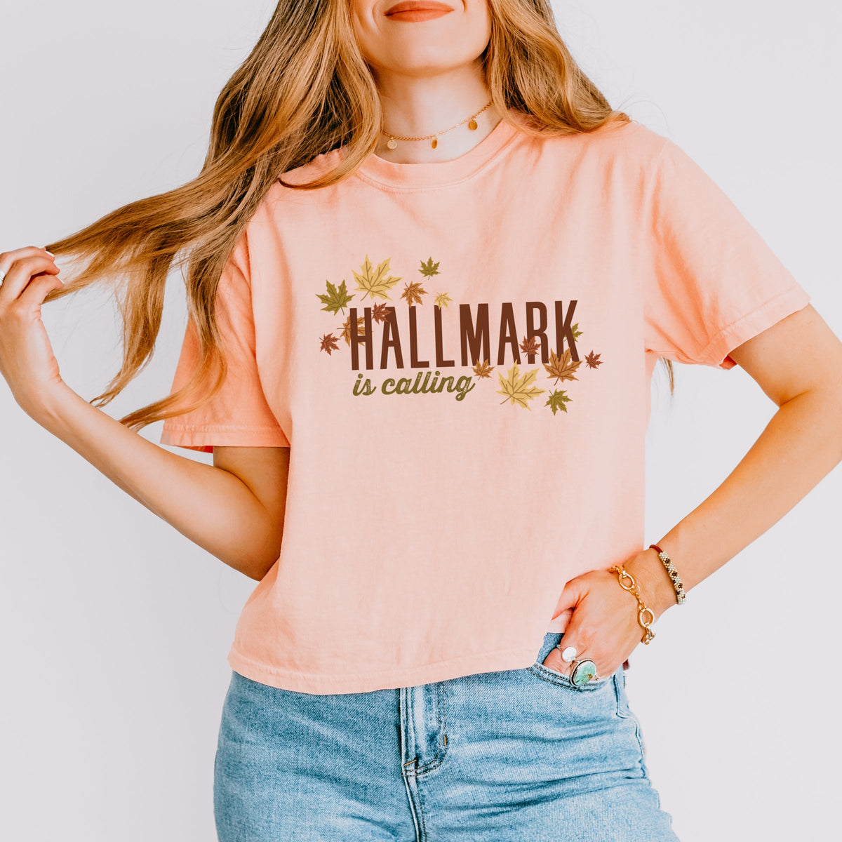 Hallmark - Is Calling Leaves - Women's Boxy Crop Top Graphic T-Shirt
