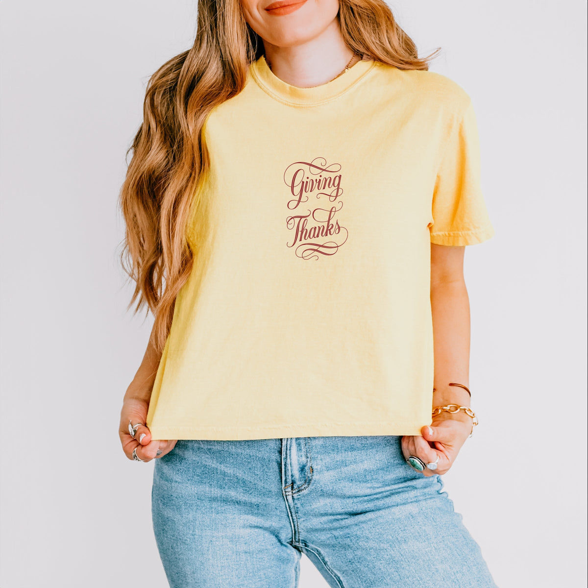 Hallmark - Giving Thanks Cursive - Women's Boxy Crop Top Graphic T-Shirt
