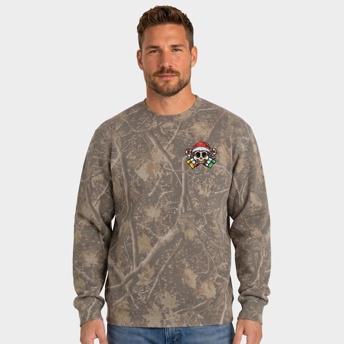 Humbug Santa Skull - Men's Camo Sweatshirt