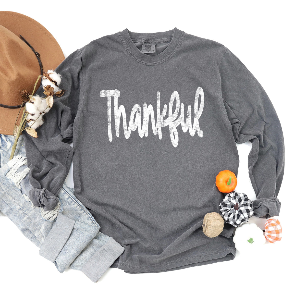 Thankful Cursive Distressed - Women's Garment Dyed Long Sleeve Graphic T-Shirt