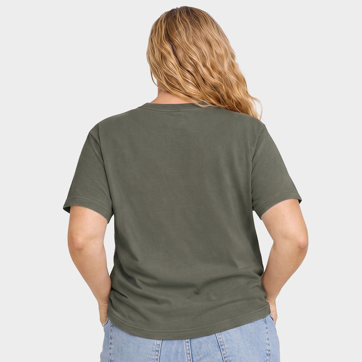 Its Giving Thanks - Women's Plus Sized Garment Dyed Graphic T-Shirt