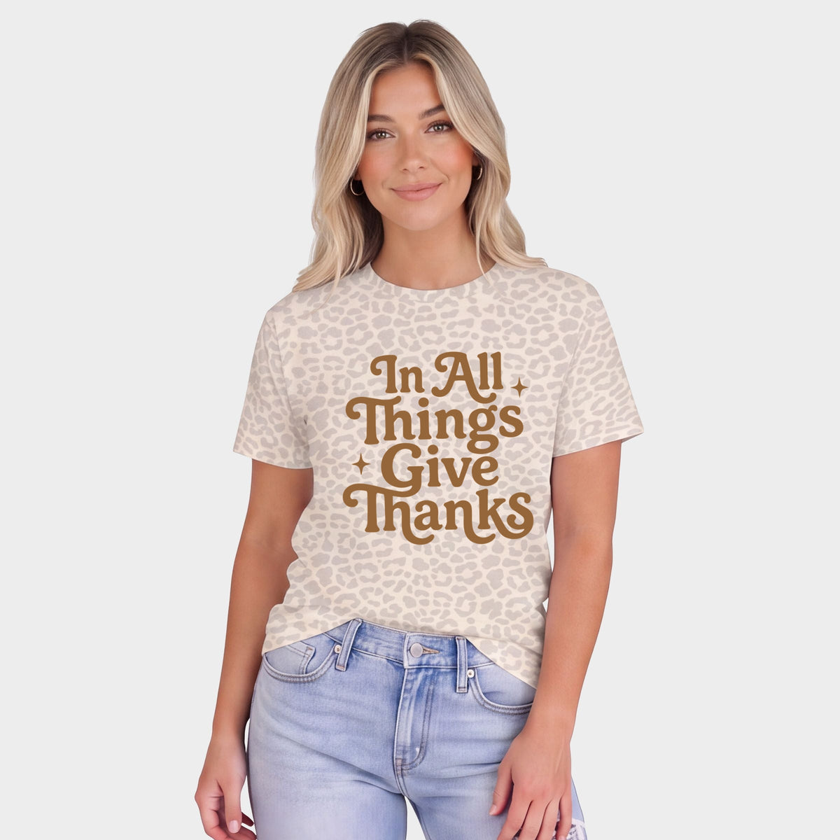 In All Things Give Thanks Stars - Women's Leopard Print Tee