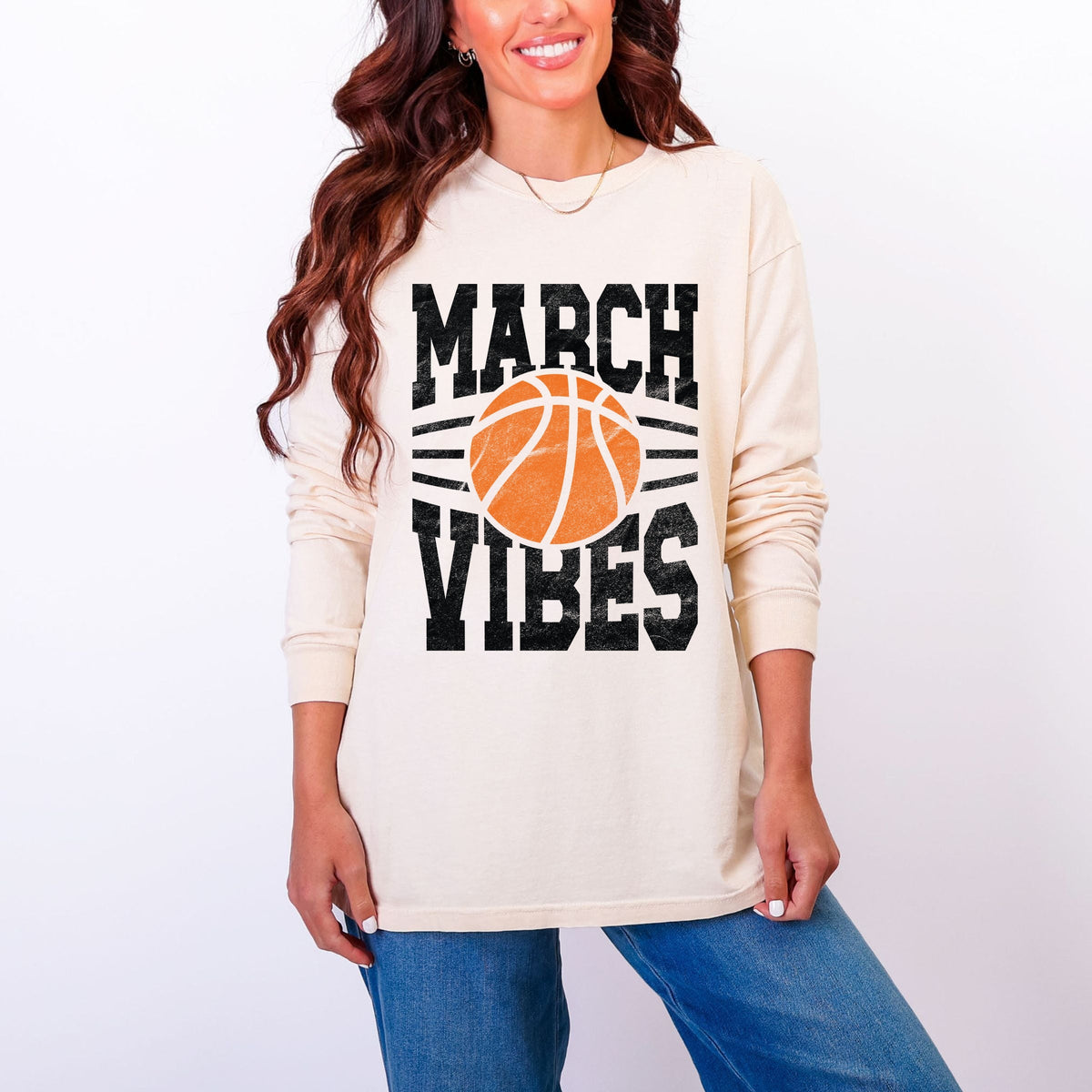 March Vibes Basketball Distressed - Women's Garment Dyed Long Sleeve Graphic T-Shirt