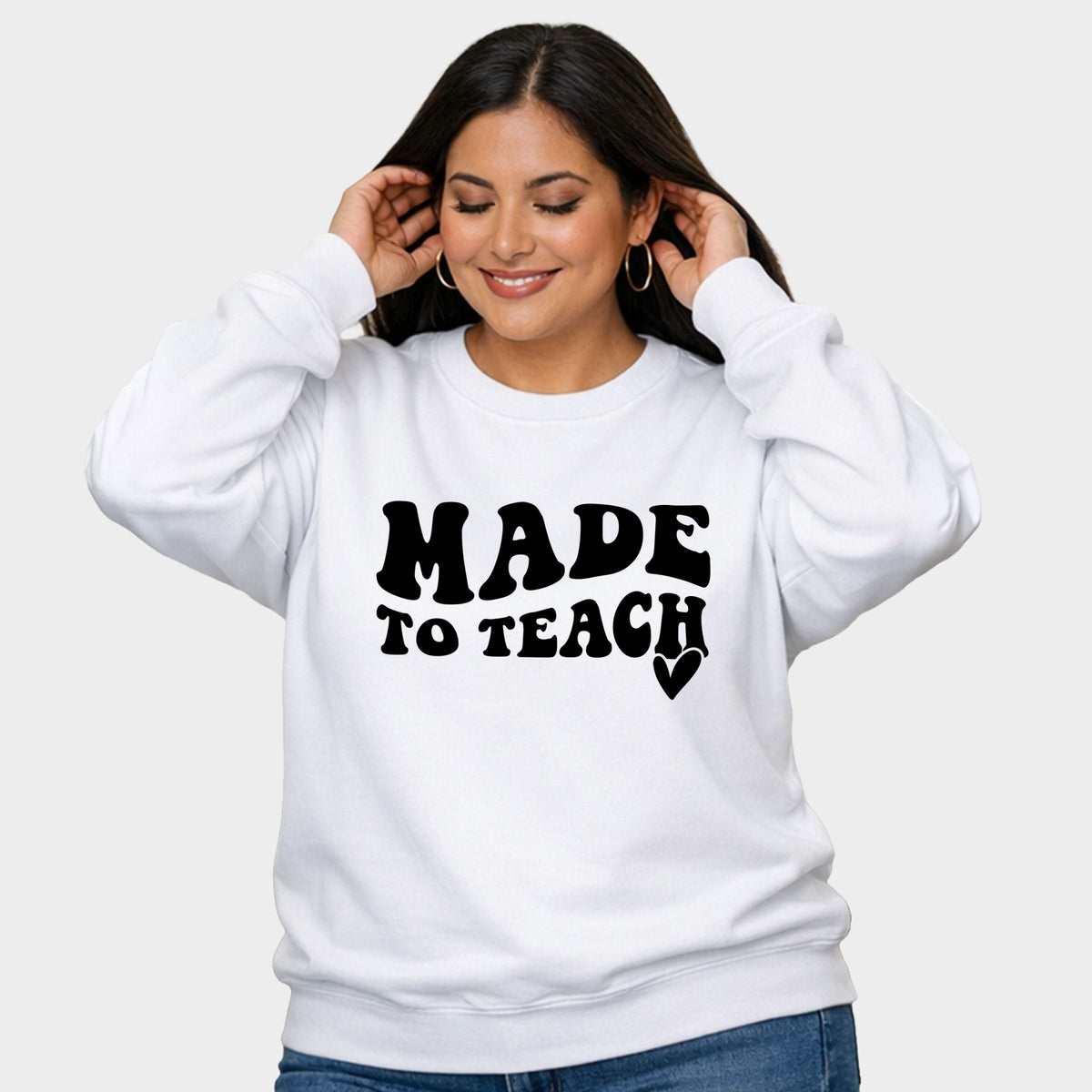 Made To Teach Wavy Heart - Women's Plus Sized Graphic Sweatshirt