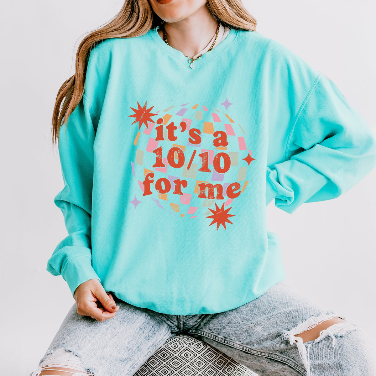 It's A 10/10 For Me Disco - Women's Lightweight Garment Dyed Sweatshirt